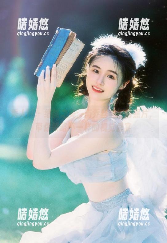 秀人网 - 细腻之美：南乔丝袜高清照片，带你领略不一样的视觉盛宴
