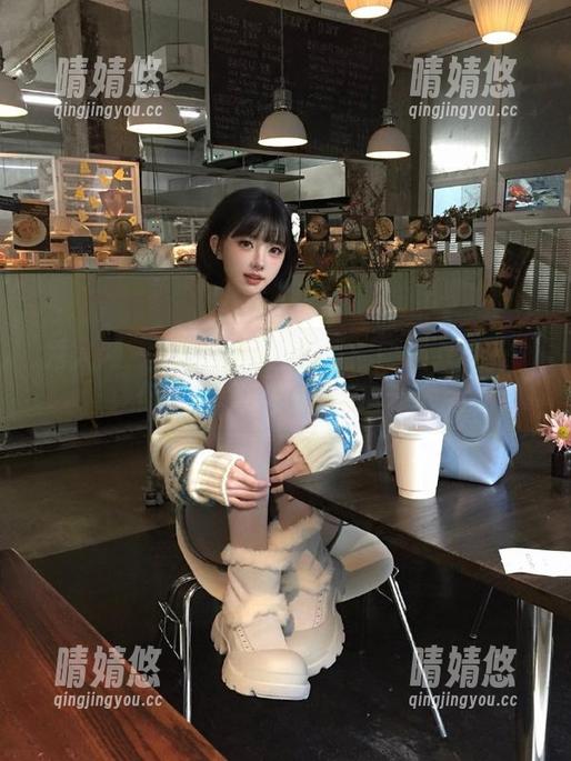 秀人网-喵喵JOJO 秀人网 - 无圣光写真项目:喵喵JOJO邀你一起领略她的自拍艺术