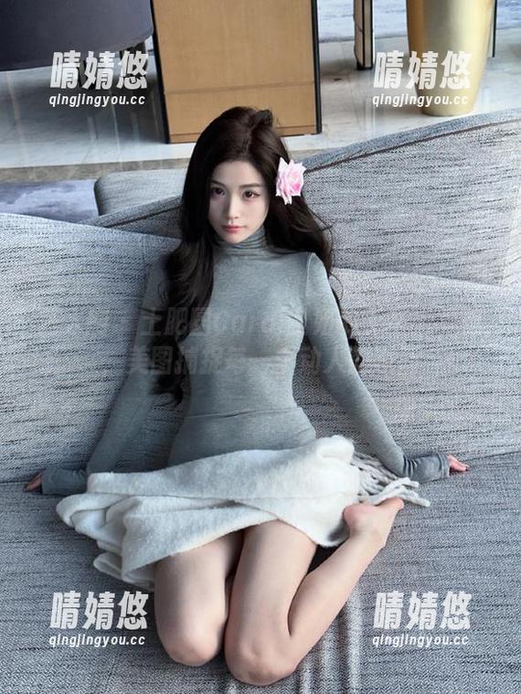 秀人网-土肥圆Carol 秀人网 - 土肥圆Carol空姐的无圣光写真,美图捕捉每一个动人的瞬间