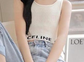 秀人网 – 最新大美妞儿居家写真合集：她用光影和奇思妙想到居家生活增添了无限魅力！