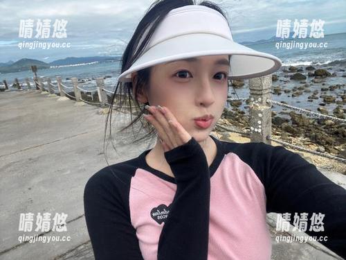 秀人网 - 奶瓶土肥圆肉丝写真作品免费分享，丰富的资源满足你对美的追求！