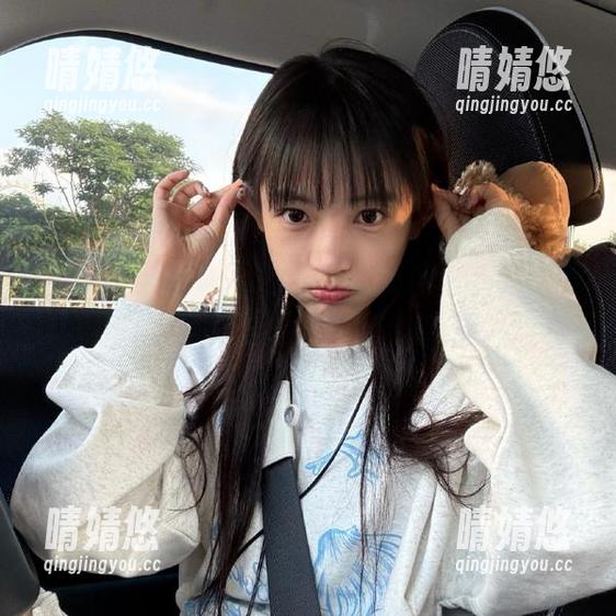秀人网 - 在安然anran的裸足写真中，原图记录了她的真实与梦想