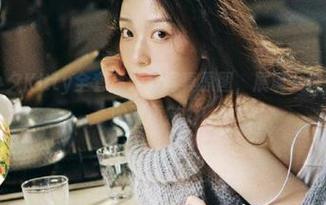 秀人网 – 小夕Kitty全套高跟鞋写真原图，展现女性优雅与活力的双重魅力！