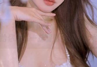 秀人网 – 零费用下载小肉肉咪的少女写真，给你增添一抹甜蜜的视觉享受！