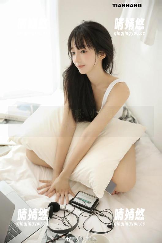 秀人网-小逗逗 秀人网 - 黑丝的诱惑:小逗逗写真精选,带你领略不一样的视觉盛宴!