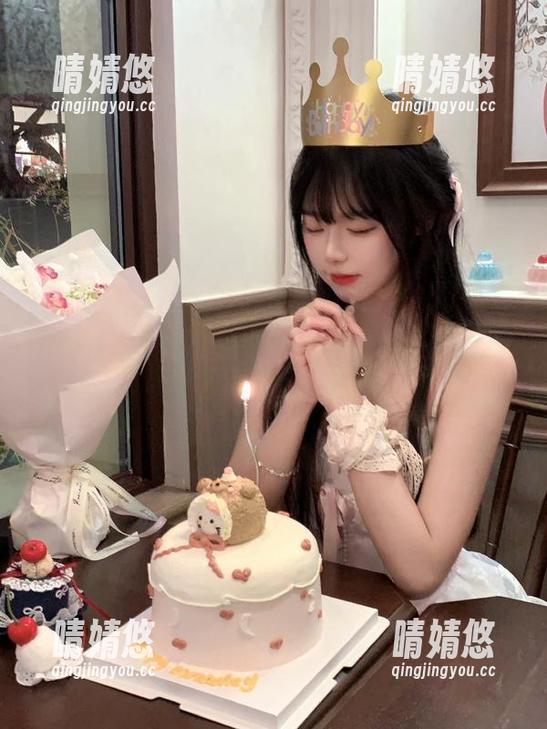 秀人网-小逗逗 秀人网 - 在柔光中闪耀,小逗逗内衣高清写真展现无与伦比的完美照片