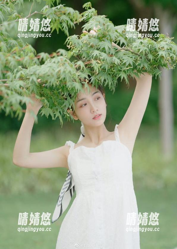 秀人网-悠悠YOYO 秀人网 - 悠悠YOYO睡衣写真集:高清图册呈现她的温婉与柔情
