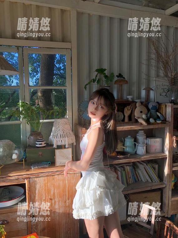 秀人网 - 戴允祺zoe的写真作品分享，带你走入一个充满奇幻与梦境的剧情世界！