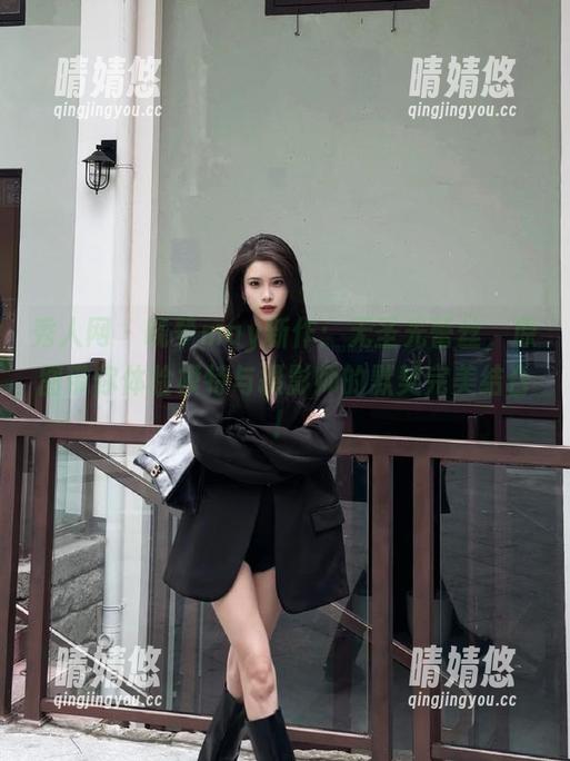 秀人网 - 晓梦may新作：无圣光蕾丝，原图带你体验模特与摄影师的默契完美结合！