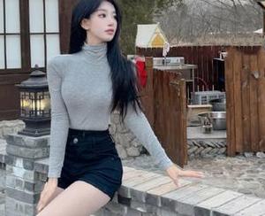 秀人网 – 焦糖可可学姐的写真作品，呈现让人心动的绝美图片与情感故事