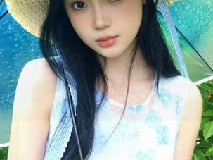秀人网 – 萌白酱水手服高清图集分享，让你领略不一样的青春气息！