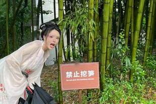 绝美秋和柯基白裙套图，作品灵动而俏皮，捕捉秋天的幸福瞬间，分享给你！