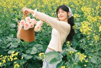 让牛仔少女光彩夺目，织梦映像原图与精彩图片震撼呈现