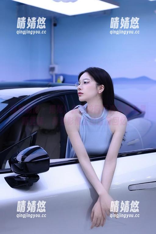 绮梦摄影 - 揭秘！露露校园写真作品集最新更新，青春影像里的甜蜜回忆！