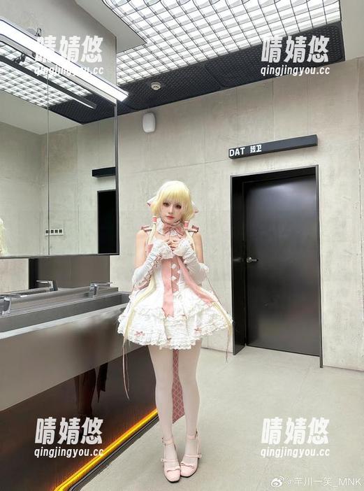 观看芊川一笑MNK最新秘书作品，感受她的迷人魅力与个性