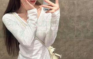 花漾show – 让人心动的玥儿玥er全套厨娘写真图集，感受家的温暖与美味！