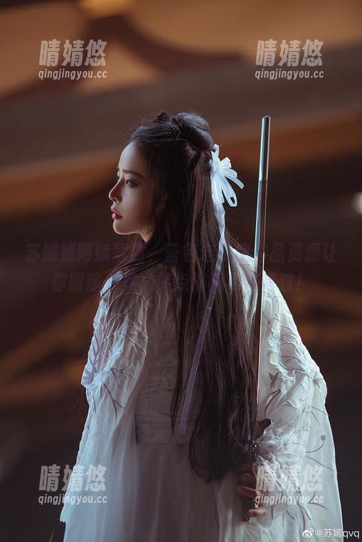 苏嫣嫣阿姨 苏嫣嫣阿姨驾到,蓝色连衣裙作品资源让你眼前一亮,笑点满满不容错过!