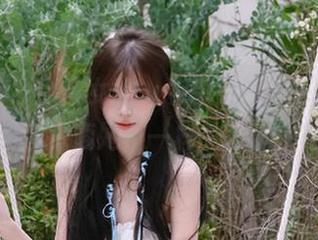 蜜桃社 – 小魔女lily今季女神写真作品更新，探索她不一样的艺术风格