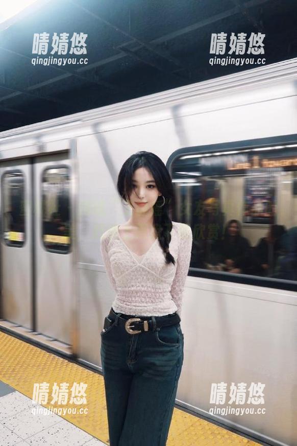 蜜桃社 - 揭晓“王静瑶”女友写真作品的美，赶快上网盘下载欣赏！