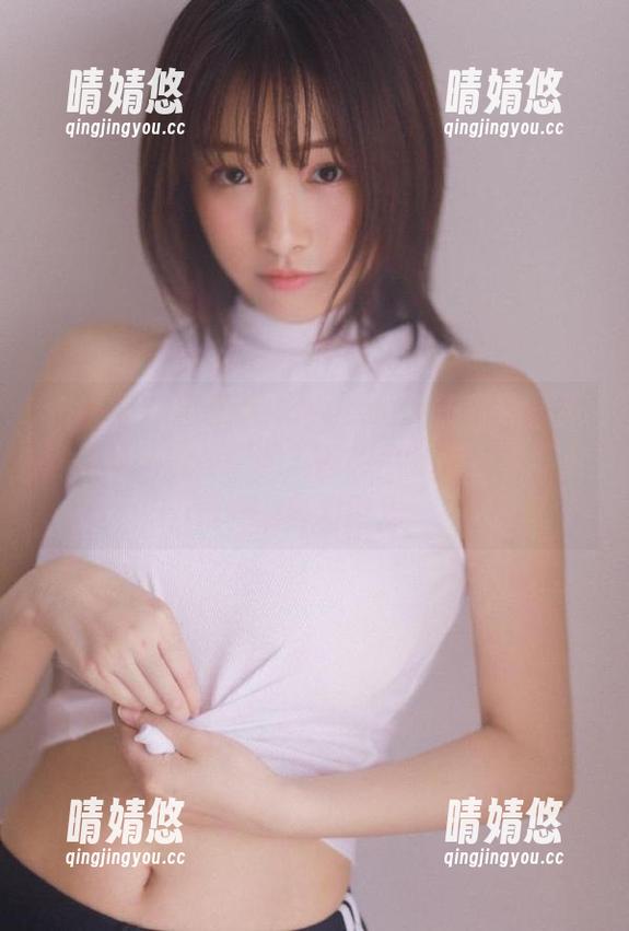 蜜桃社 - 高清萌美Moemi女王写真合集：让每一瞬间唤起你的内心热情，带你走进她的奇幻世界！