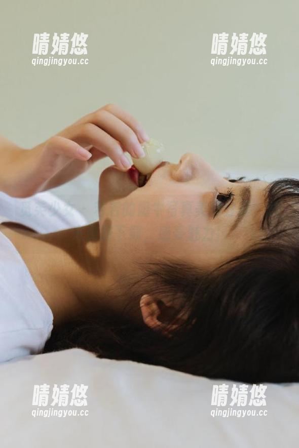 觅芙少女 - 若若的奶牛写真美图分享，快来免费下载，感受魅力！
