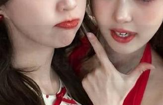 语画界 – 波巧酱的比基尼写真，让每一张图片都能引发无限遐想！