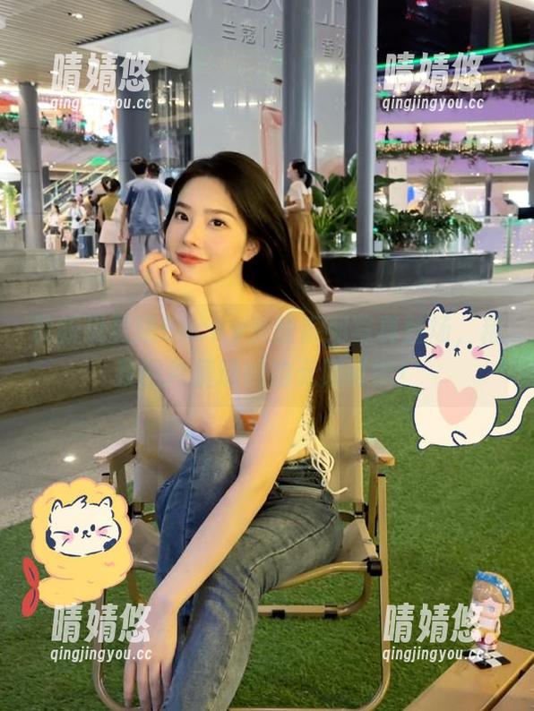 贝贝琪Becky 最新贝贝琪Becky灰丝系列写真登场,精致图片展现她的无限可能!