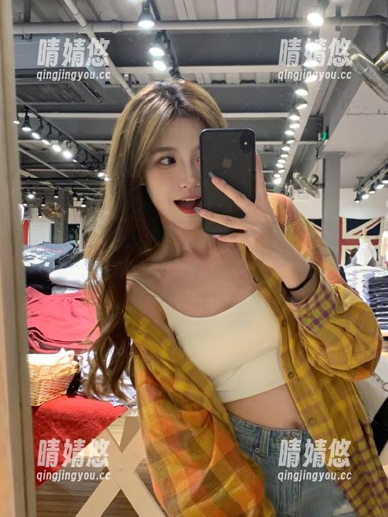 微密圈 - 迷人酒红礼服，轩子巨2兔全套写真免费下载，别错过！