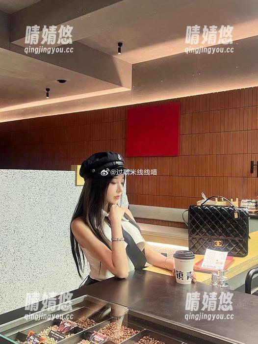 过期米线线写真分享：感受“奶牛”的柔美与生动美图