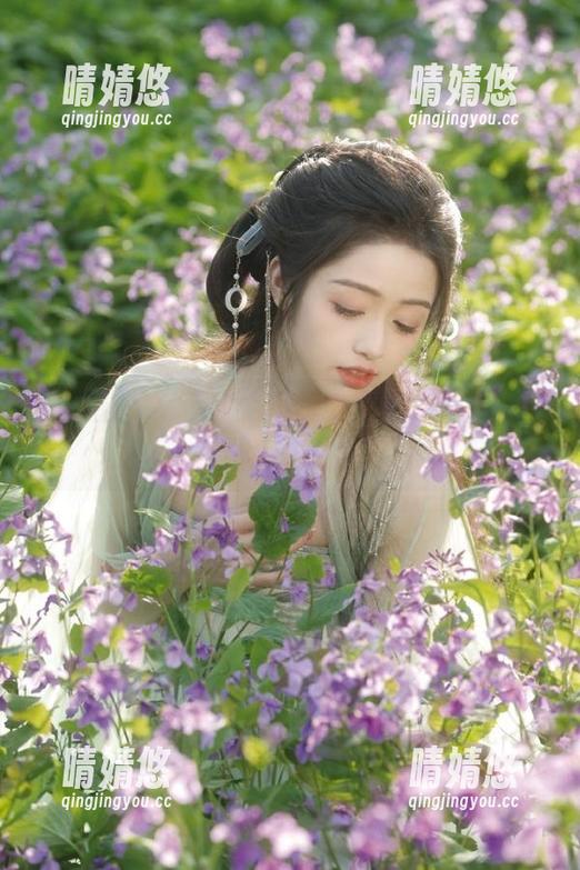 微密圈 - 私拍水手服视觉盛宴，陈佩奇最新作品引发热议