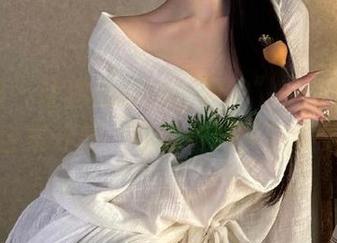 微密圈 – 让你心动的“厨娘”：陈佩奇写真合集分享，带你领略美的极致！