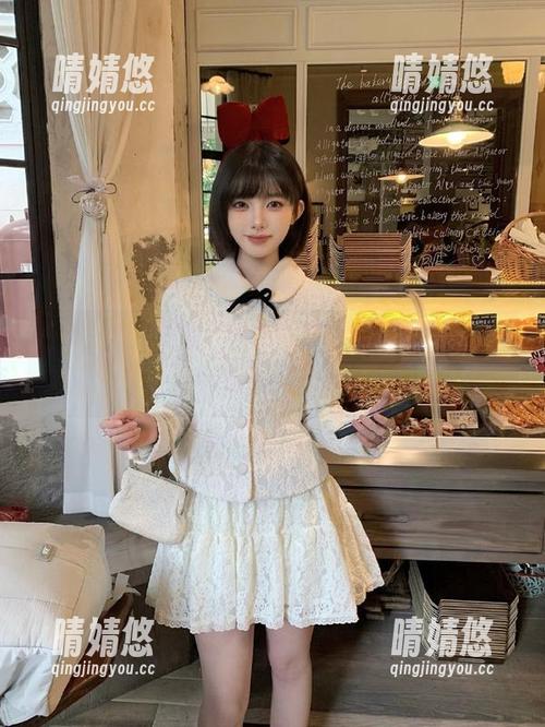 青豆客 - 来看看魏扭扭全套内衣图集，感受那份温柔与俏皮，绝对不能错过！