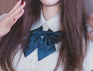 一起欣赏“鹿八岁baby修女”的优雅：十张精选原图带来视觉盛宴