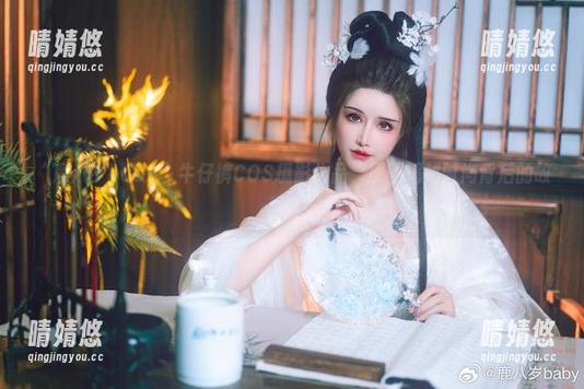 “鹿八岁baby”牛仔裤COS摄影作品，原图揭秘时尚背后的故事